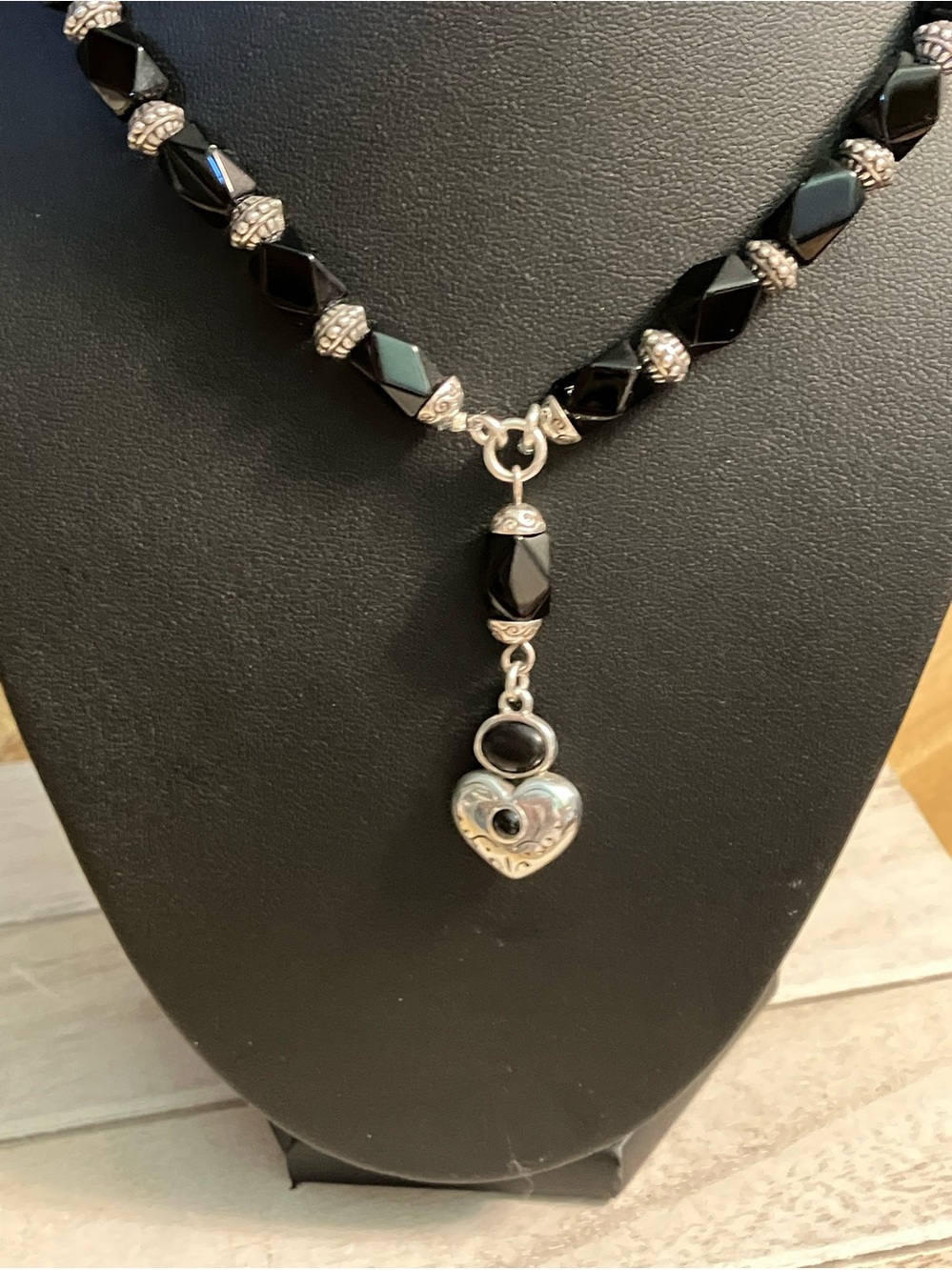 🌸Vintage Brighton Black Onyx Heart Drop Necklace - Silver Accent